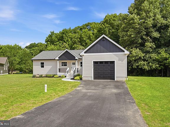4th image of 21718 Centennial Lane Rock