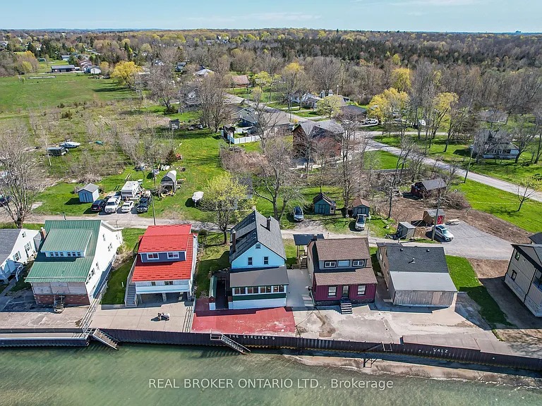 11611 Beach Rd W — Photo 33