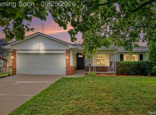 980 S 11th St, Saint Clair, MI 48079