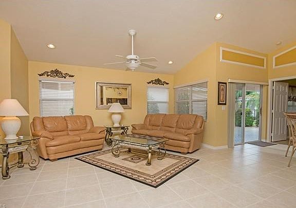 4th image of 8848 Cascades Isle Blvd