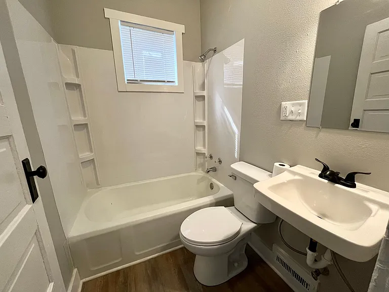 532 N Scott St #1 — Photo 11