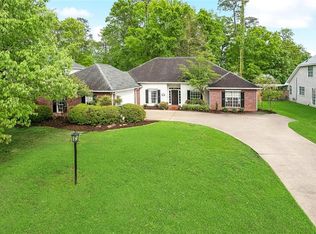 1242 Clearwater Dr, Mandeville, LA 70471