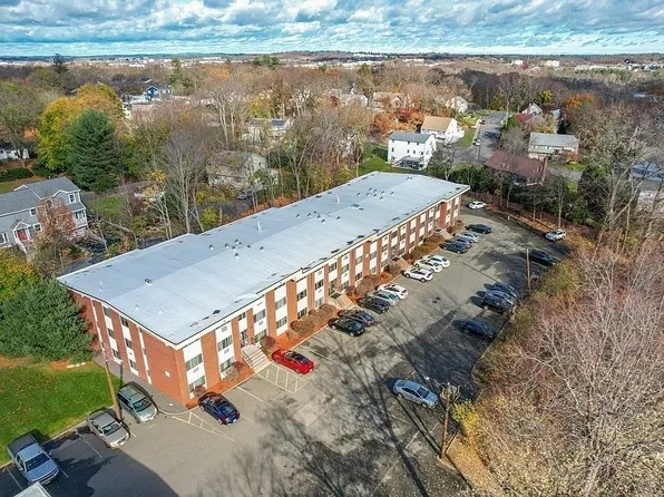 74 Beach St, Woburn, MA