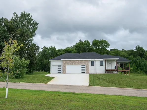 3635 Crestwood Rdg NE, Alexandria, MN 56308