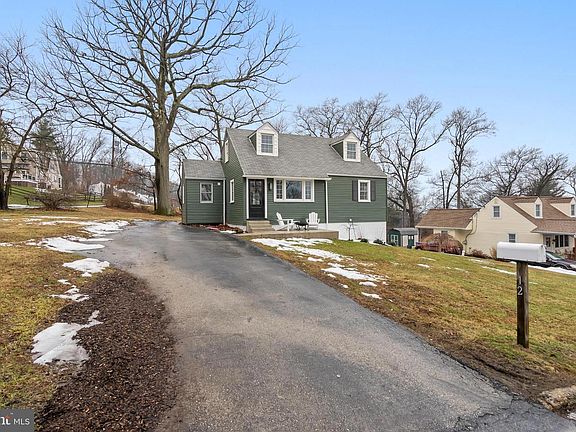 5th image of 12 Longview Rd