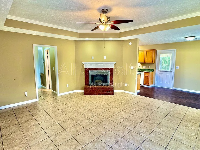 6917 Oak Side Dr — Photo 5