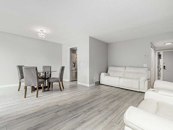 3rd image of 5007 Chuckleberry Ln #2