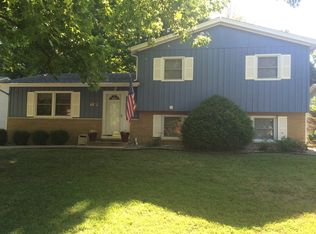 2612 Bennington Dr, Springfield, IL 62704