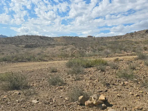 51 Smallpox Springs Loop, Terlingua, TX 79852