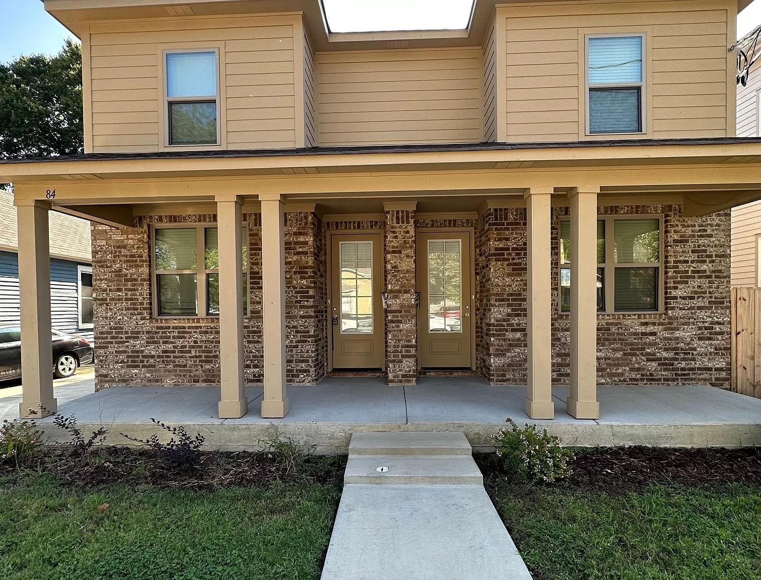 3 bed, 2.5 bath, $2,200 — Photo 1