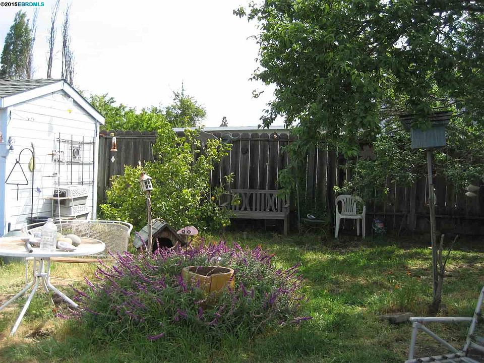 2nd image of 838 Appian Way