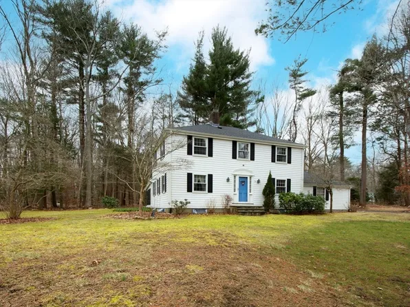 79 Hemlock Dr, Norwell, MA 02061