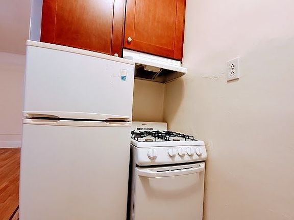4th image of 31-15 21st Ave #2HH
