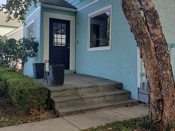 2nd image of 1349 Thornwood Pl