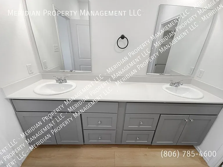 5506 Itasca St #B — Photo 17