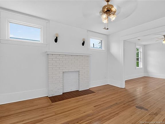4th image of 114 Bonaccord St #112