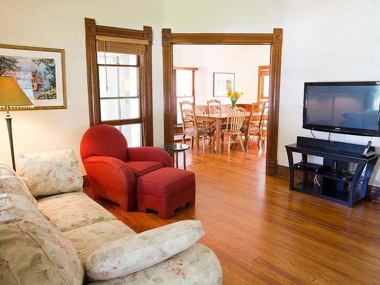 1112 Maxwell Ave — Photo 4