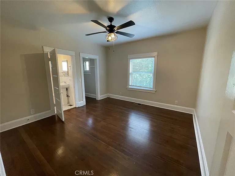 394 S Shaffer St — Photo 27