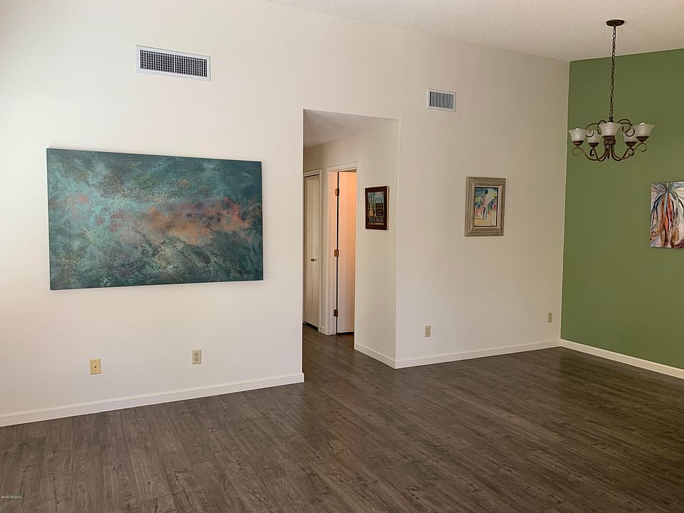 1st image of 2461 N Palo Hacha Dr