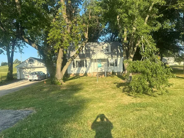 2810 Parker Rd, Florissant, MO 63033