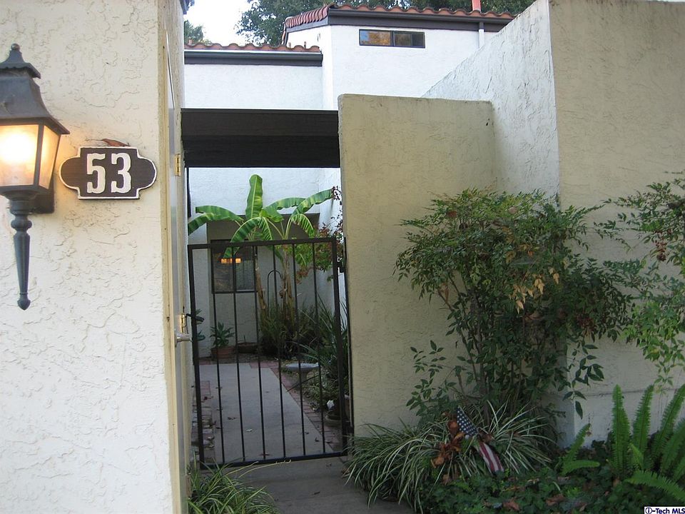 1st image of 53 Glenflow Ct