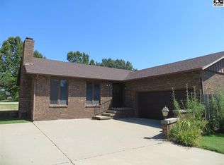 10177 Lake Rd, Pratt, KS 67124