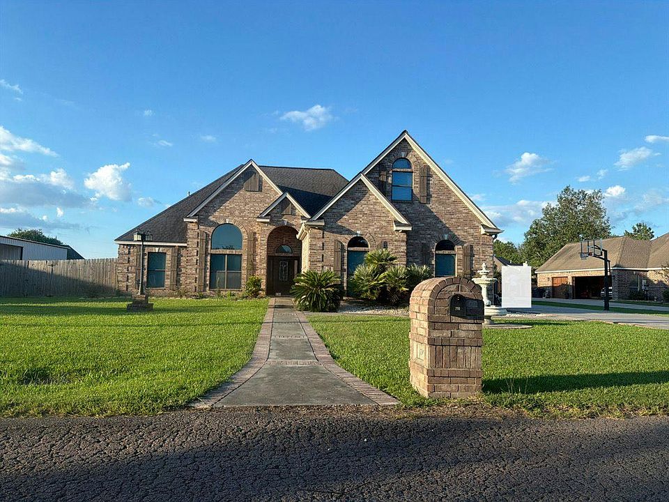 1st image of 710 Joshua Cir