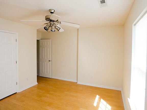 4th image of 3866 W Wilson St #A