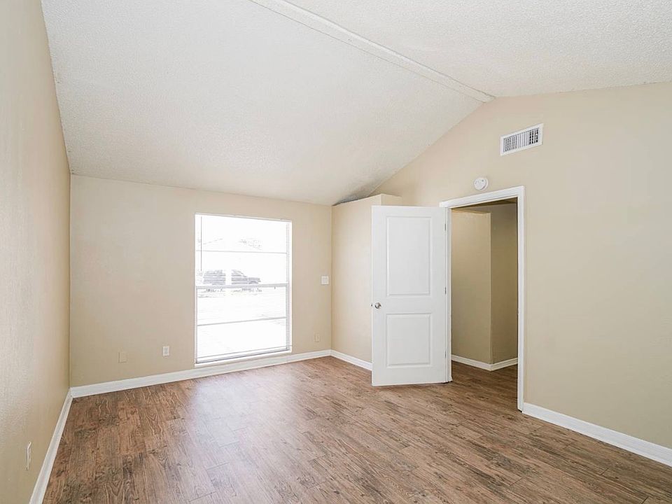 1st image of 6402 Regatta Ct