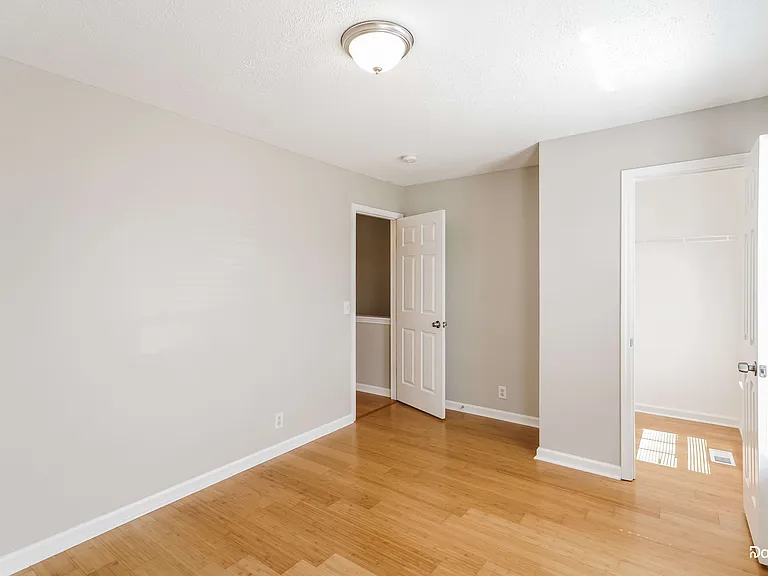 1896 Brookmeadow Ln — Photo 11