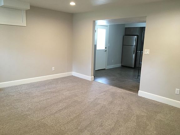 5th image of 3232 S Imperial St #Basement