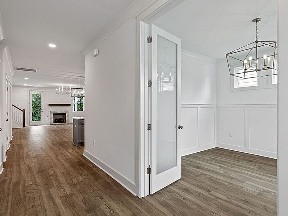 5th image of 3217 Chatfield Dr Lot 507