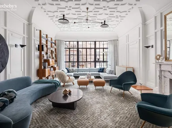 14 East 11th Street image 1 of 26