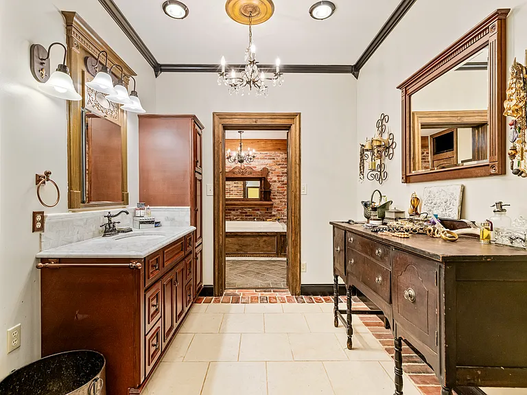 3400 Deborah Dr — Photo 27