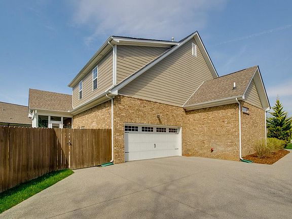 5th image of 2200 Kirkwall Dr