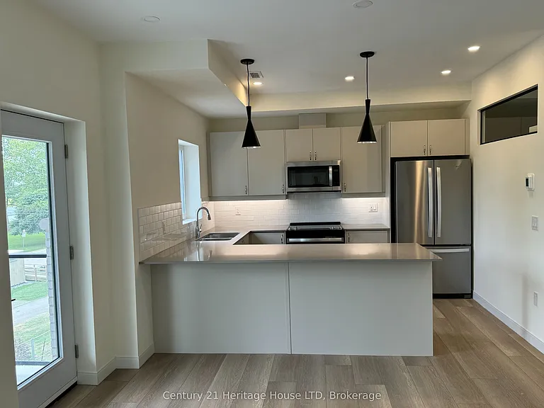 119 Lincoln St #304 — Photo 6