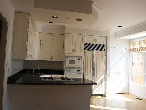 5th image of 316 Winding Rose Dr