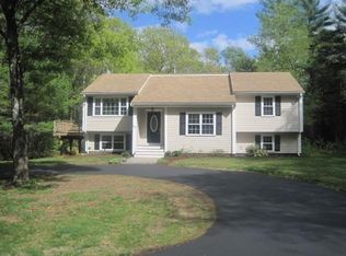 901 Plymouth St, Middleboro, MA 02346