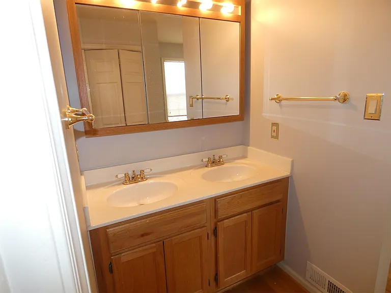 2623 Van Buren St #A — Photo 34