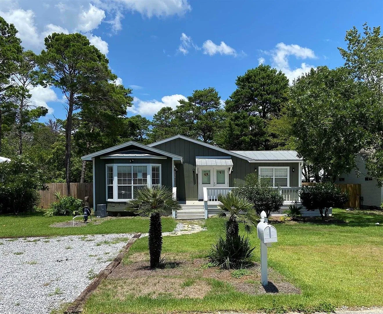30A Coastal Retreat Rental Walk to the Beach! — Photo 1