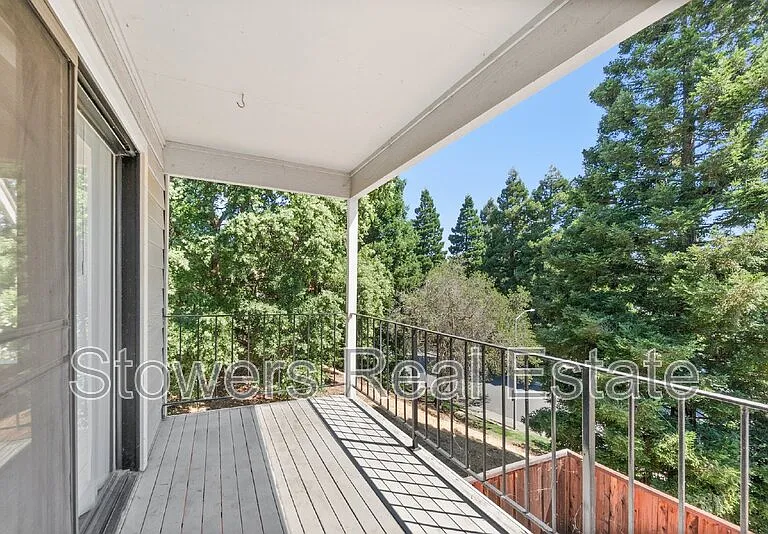 1825 N Forest Hill Pl — Photo 33