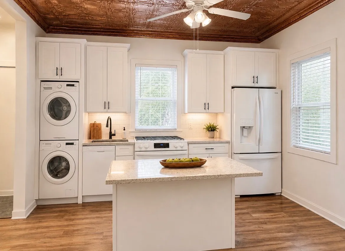 2 bed, 900 sqft, $1,975 — Photo 3