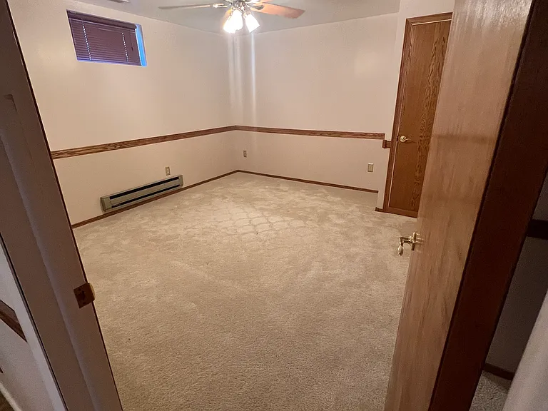 421 W 100 N — Photo 26