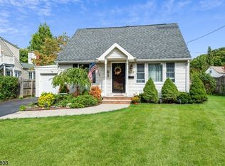 328 Redmont Rd, North Plainfield, NJ 07063