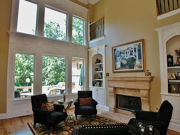 3rd image of 4928 Deer Creek Ct