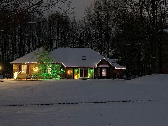 4th image of 5520 Forest Ln