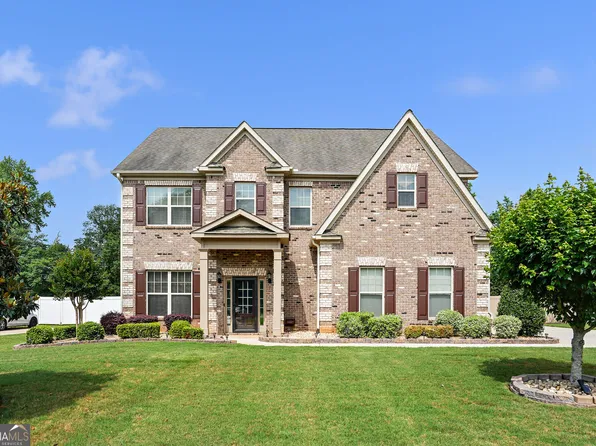 124 Traditions Ln, Hampton, GA 30228