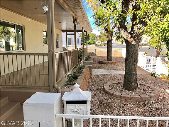 5th image of 1606 Chapman Dr