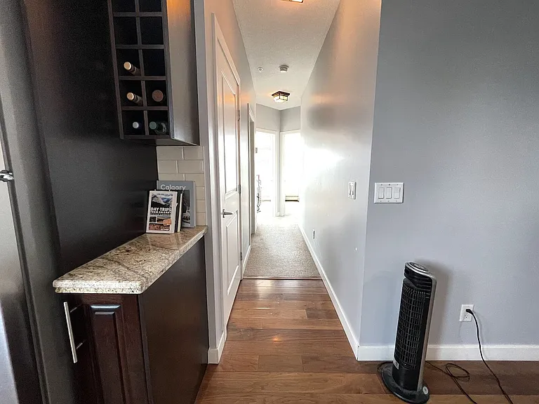 328 21st Ave SW #501 — Photo 29