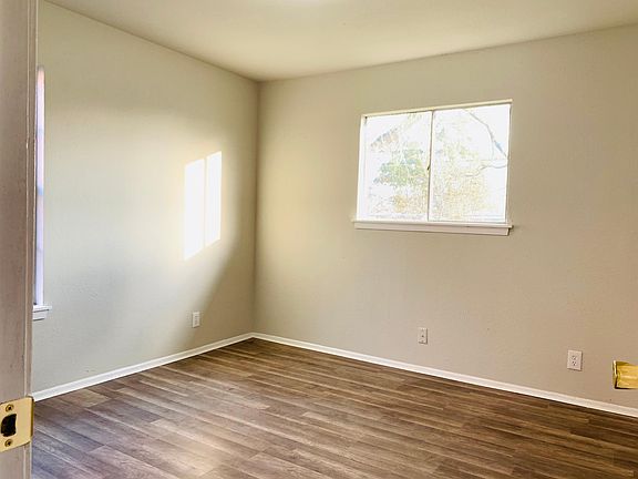 4th image of 5318 Santa Cruz St